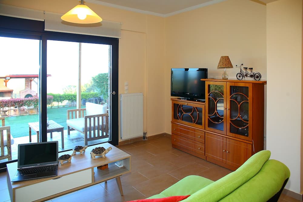 Photo of Livingroom in Theologos