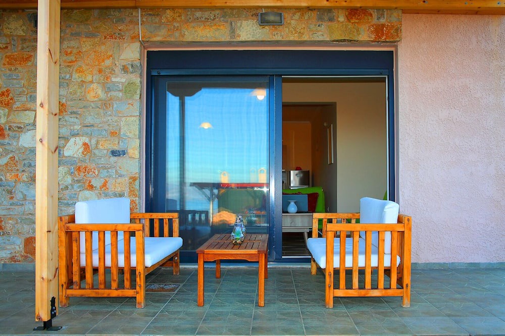 Photo of Patio Balcony in Theologos
