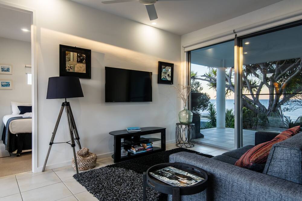 Photo of Livingroom in Castaways Beach