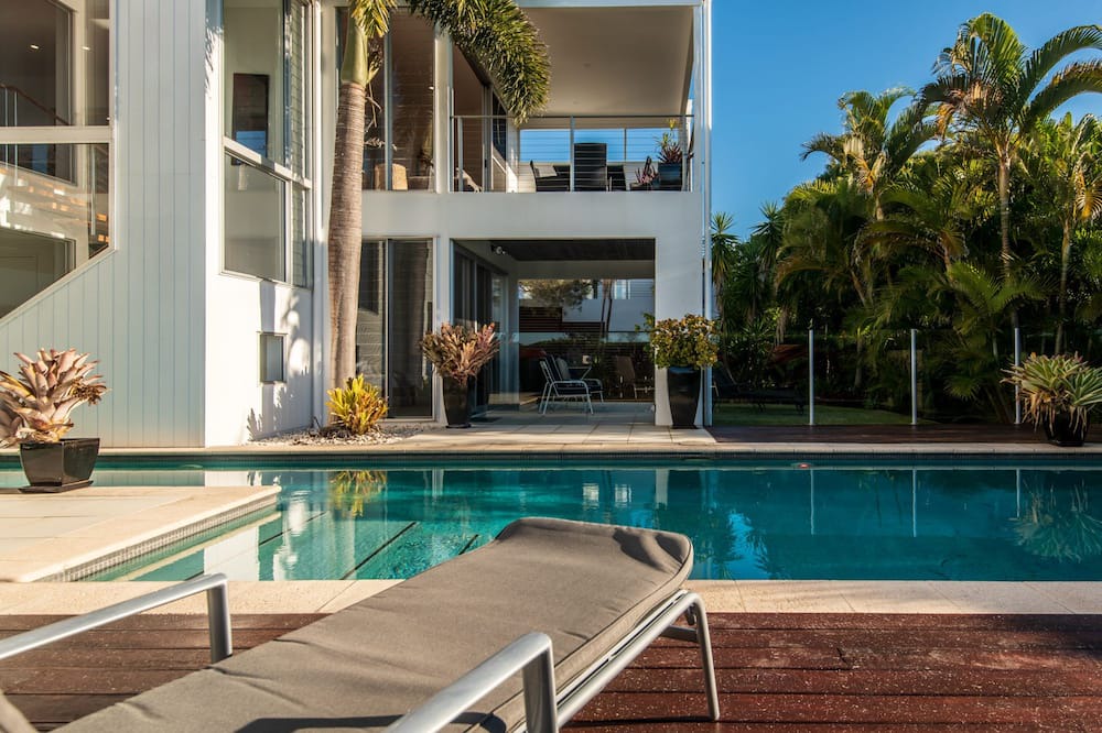 Photo of Outdoor in Castaways Beach