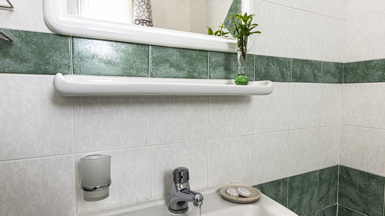 Photo of Bathroom in Drepano