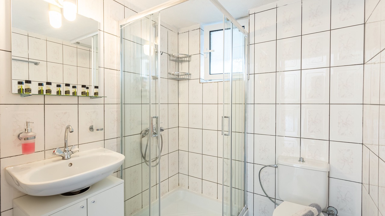 Photo of Bathroom in Kardamyli