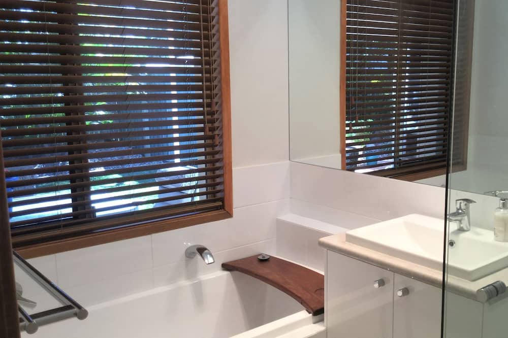 Photo of Bathroom in Wurtulla