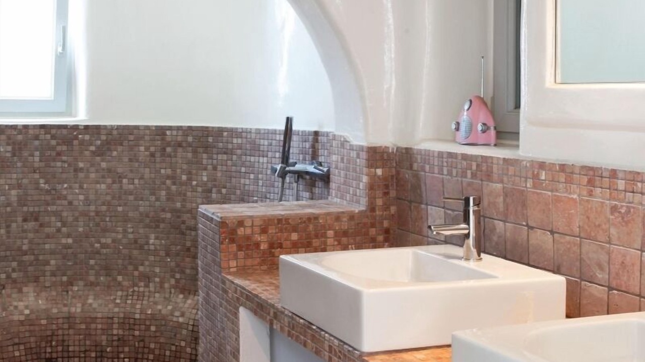 Photo of Bathroom in Faros Armenistis