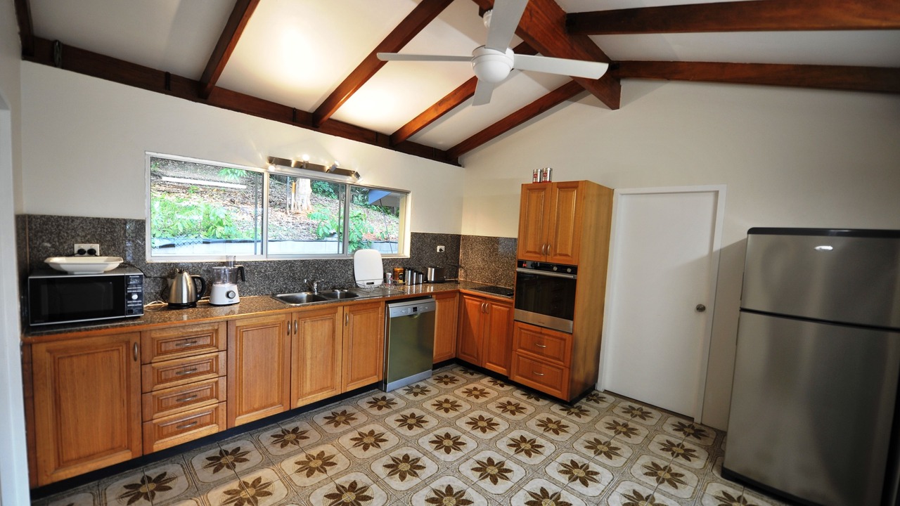 Photo of Kitchen in Trinity Beach