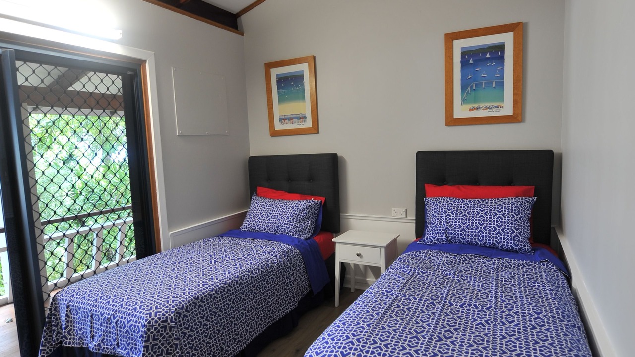 Photo of Bedroom in Trinity Beach