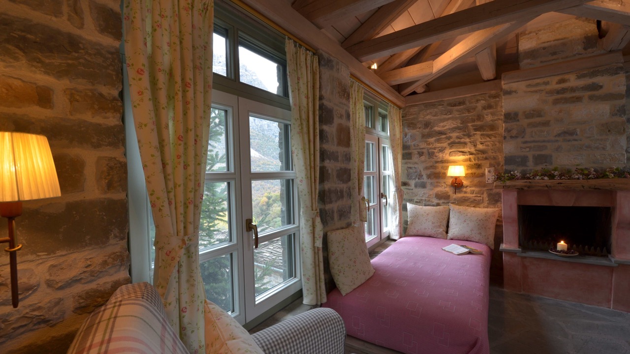 Photo of Bedroom in Papigo