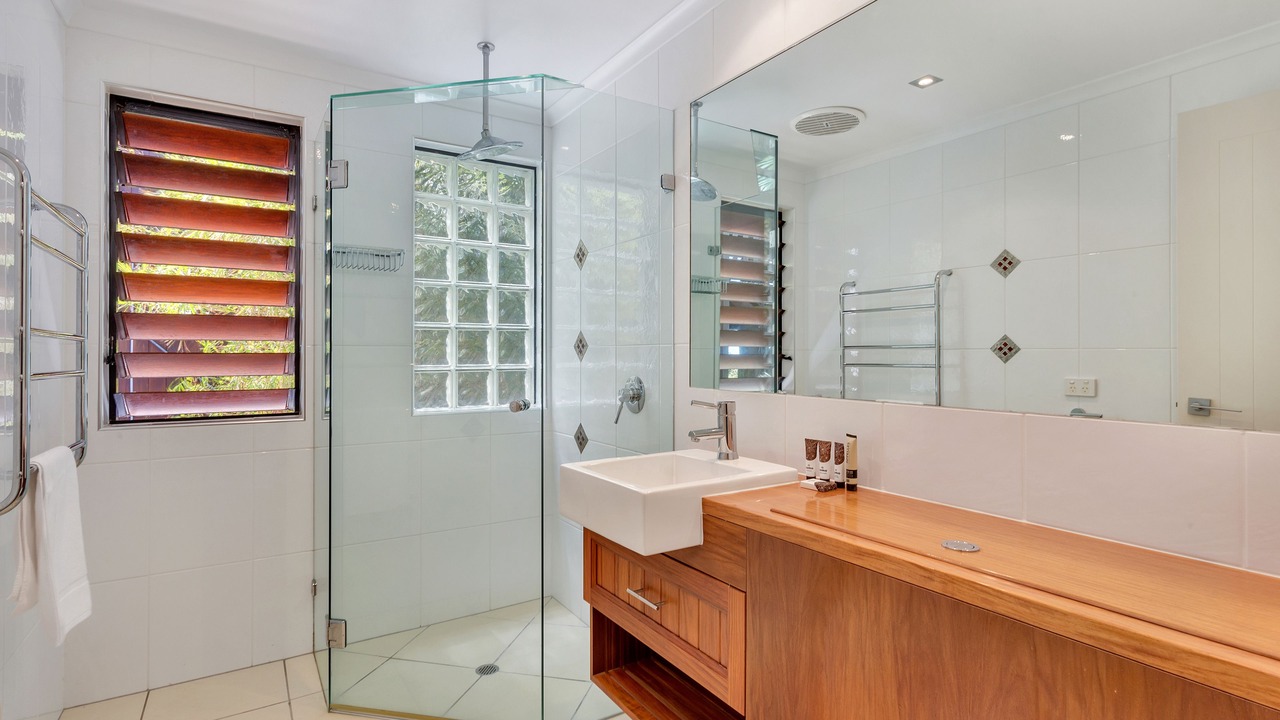 Photo of Bathroom in Clifton Beach
