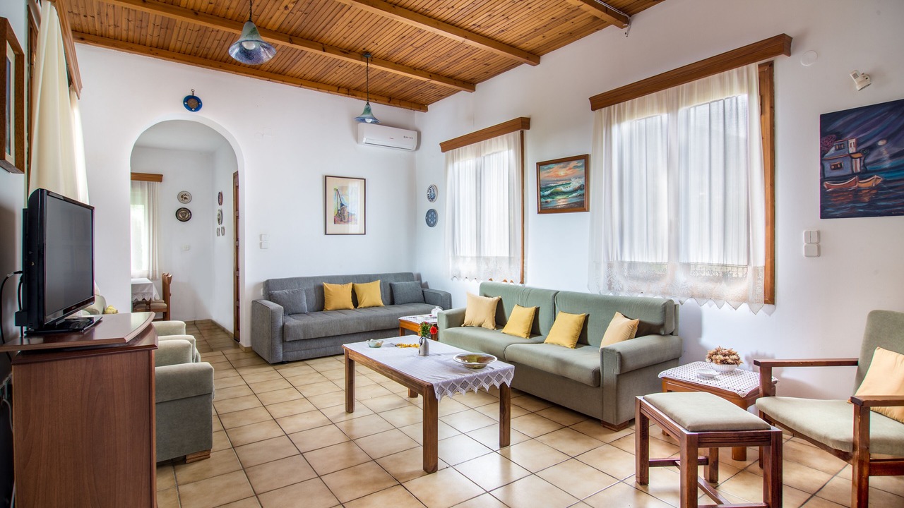 Photo of Livingroom in Lefkogeia