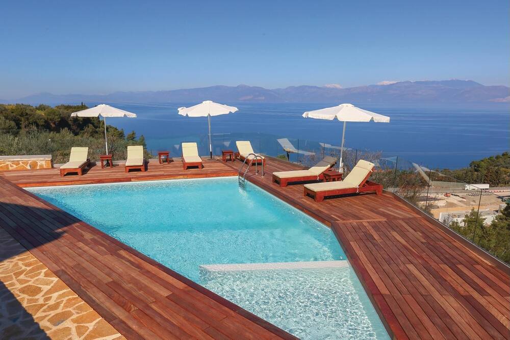 Photo of Outdoor in Paralia Porovitsis