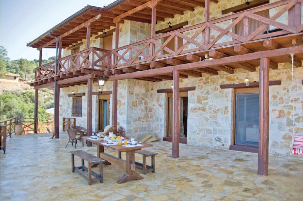 Photo of Others in Paralia Porovitsis