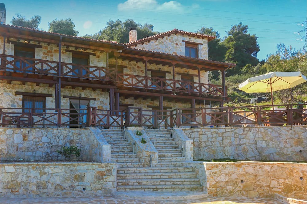 Photo of Outdoor in Paralia Porovitsis
