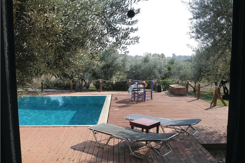 Photo of Bedroom in Eretria