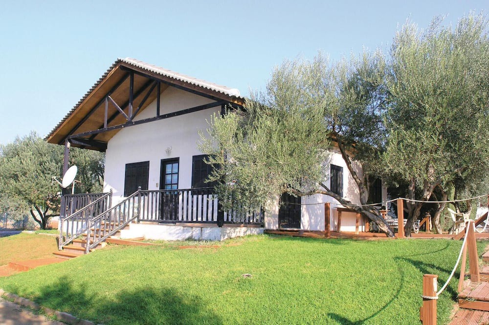 Photo of Outdoor in Eretria