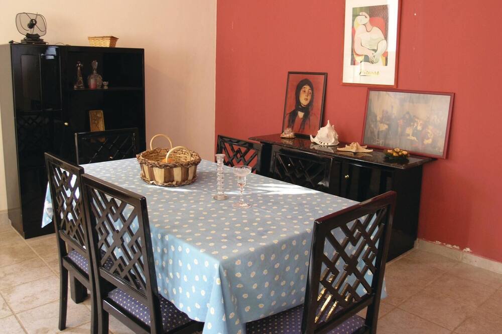 Photo of Bedroom in Kandia