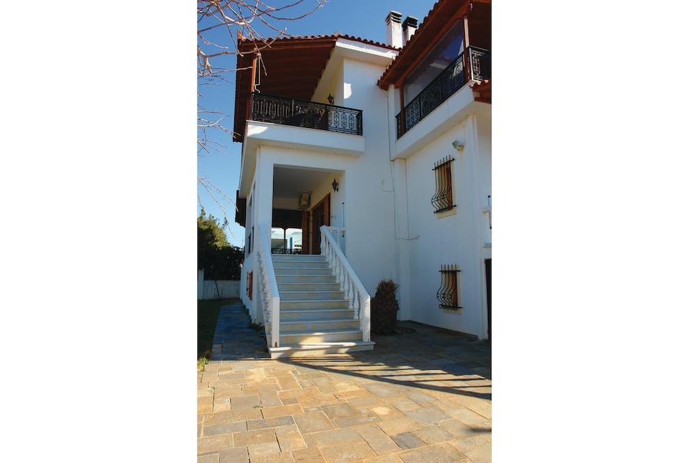 Photo of Outdoor in Assos-Lechaio