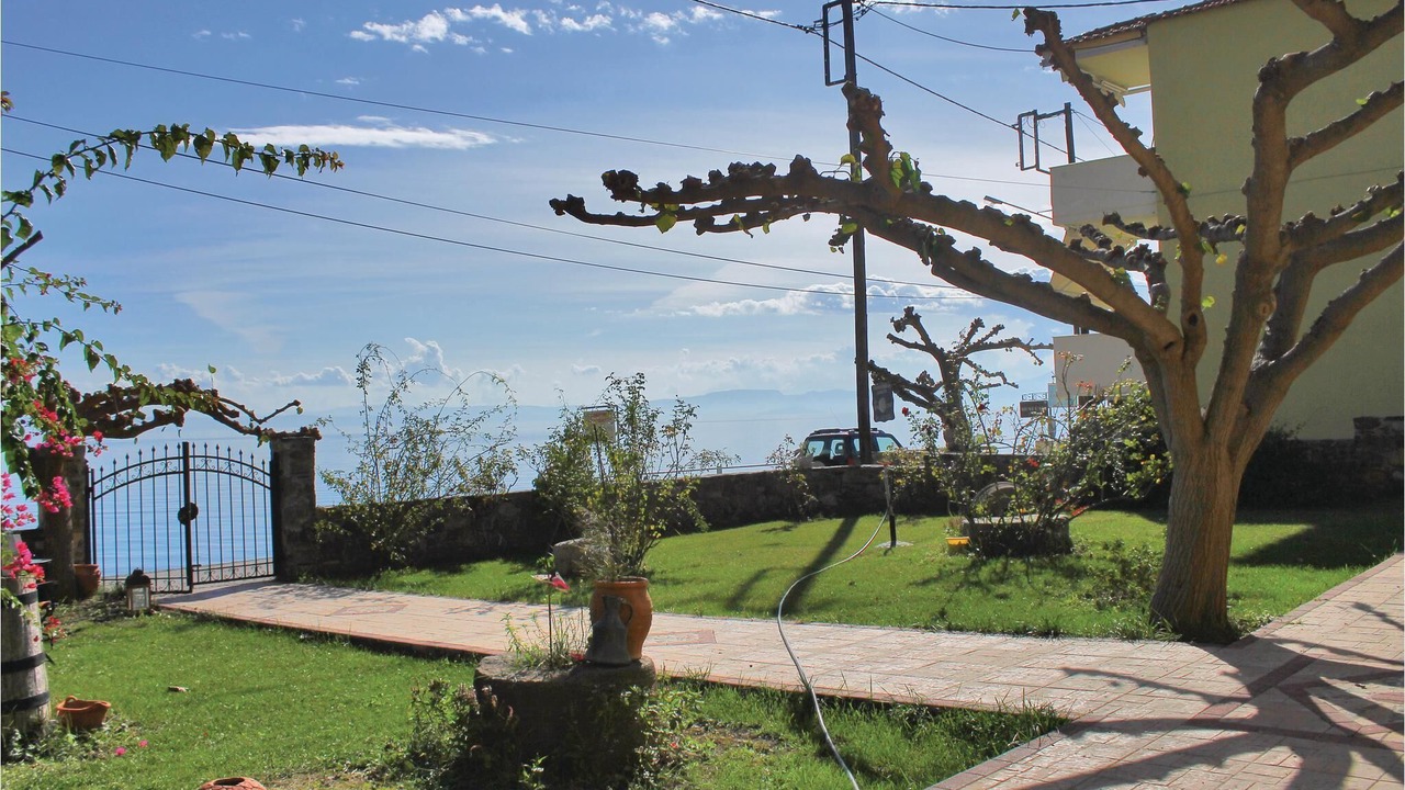 Photo of Outdoor in Ilia