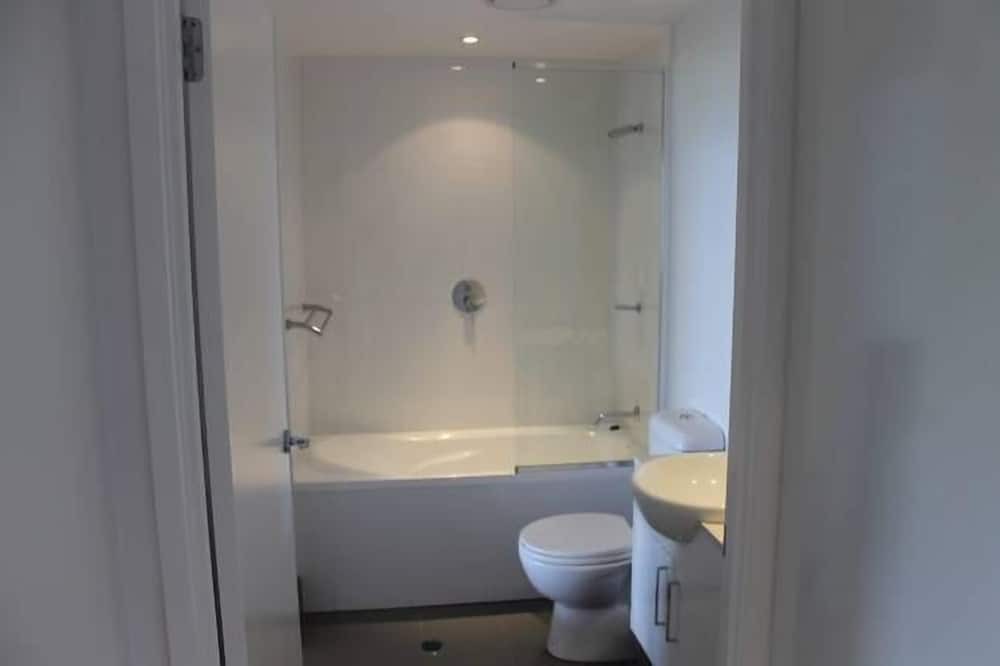 Photo of Bathroom in Biggera Waters