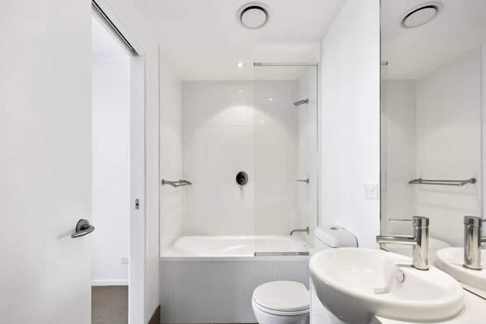 Photo of Bathroom in Biggera Waters