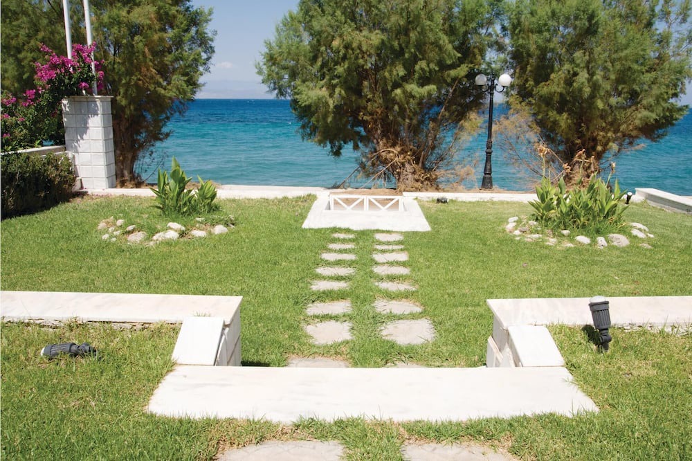 Photo of Others in Diakofto