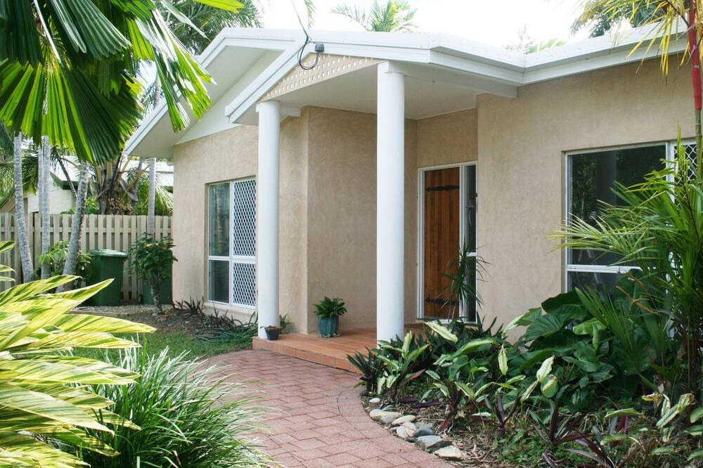 Photo of Outdoor in Trinity Beach