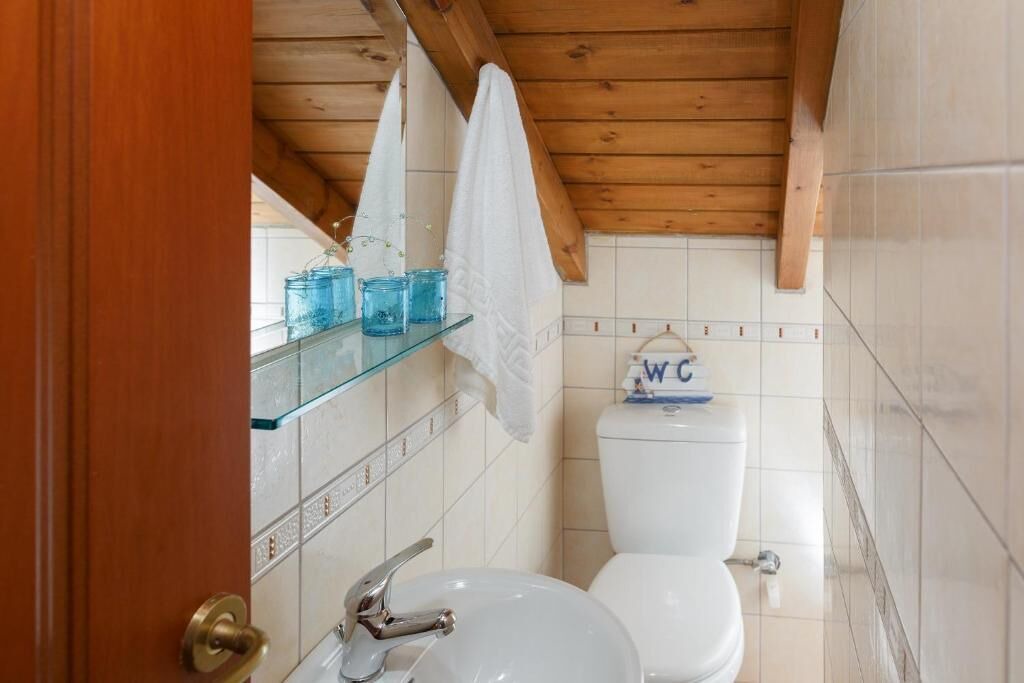 Photo of Bathroom in Paralio Astros