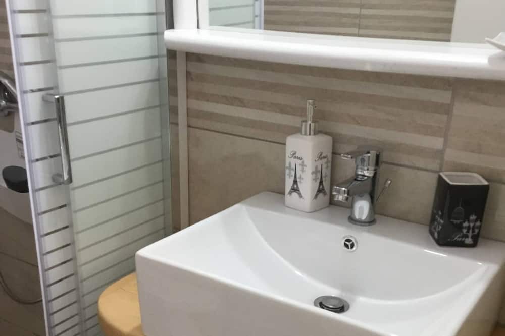 Photo of Bathroom in Pelekas