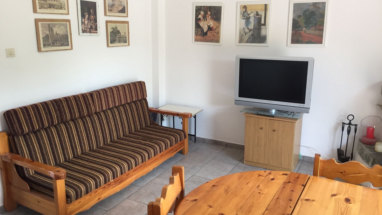 Photo of Livingroom in Eretria