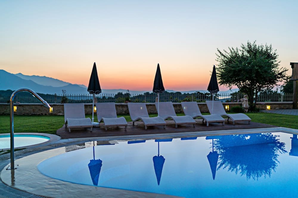 Photo of Outdoor in Kaloniktis