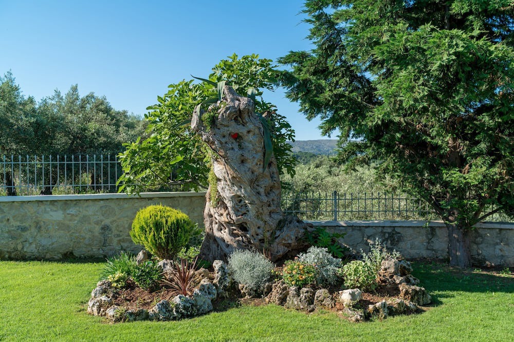 Photo of Outdoor in Kaloniktis