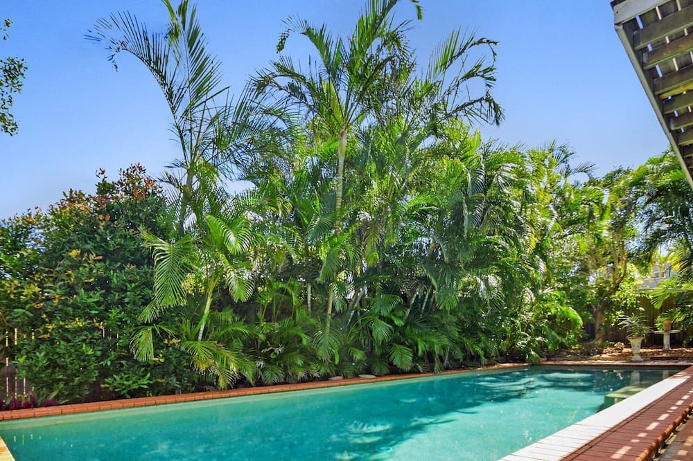 Photo of Outdoor in Castaways Beach