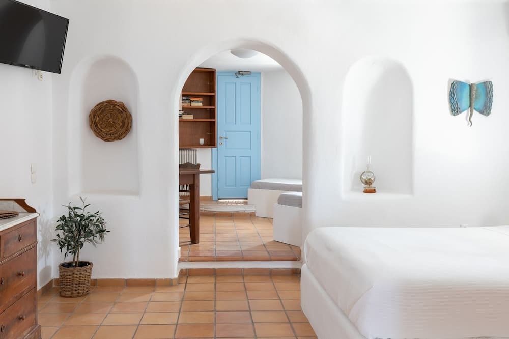 Photo of Bedroom in Houlakia