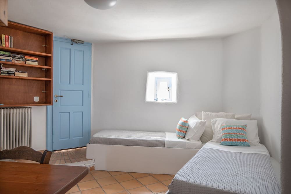 Photo of Bedroom in Houlakia