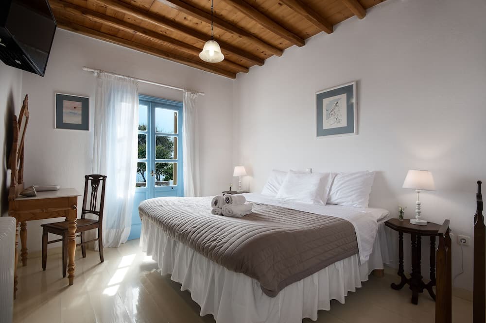 Photo of Bedroom in Houlakia