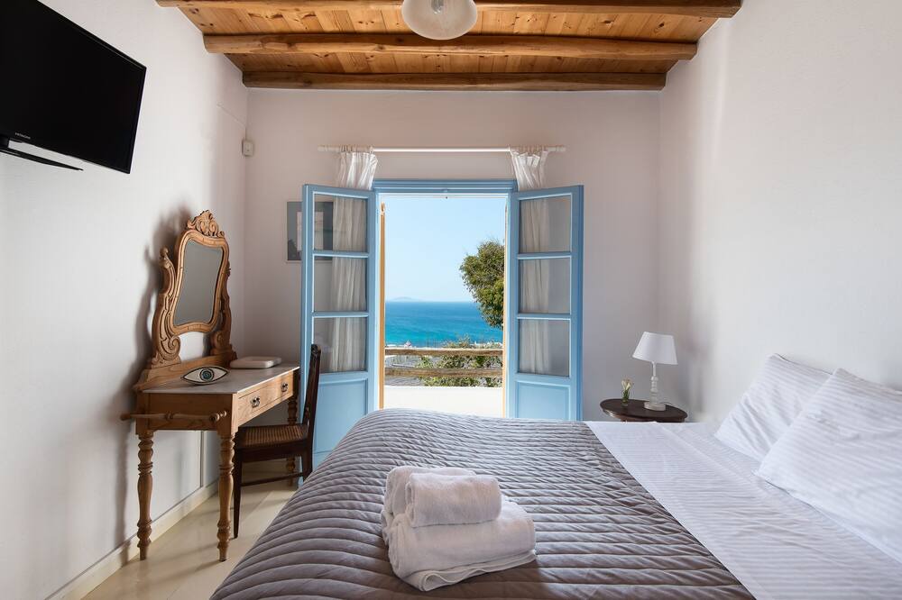 Photo of Bedroom in Houlakia