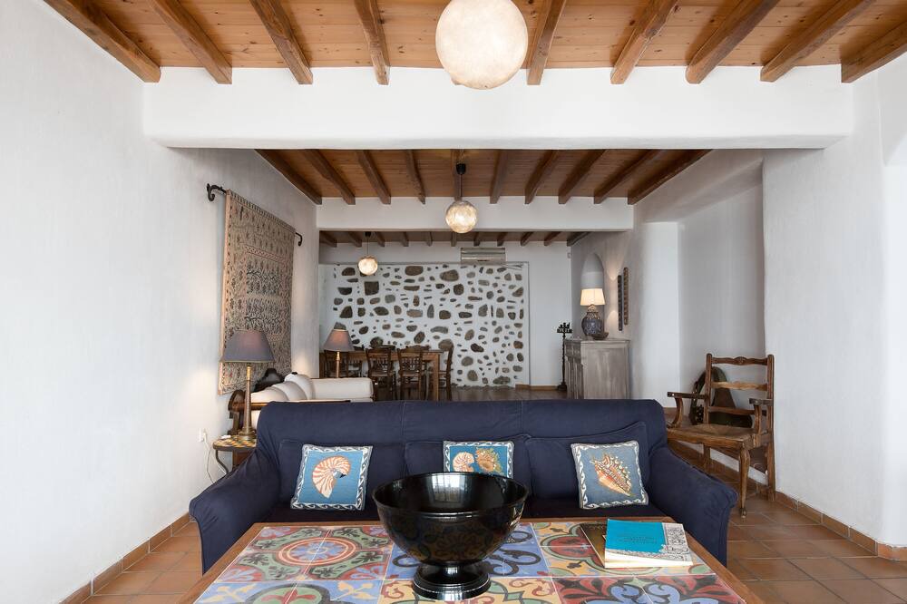 Photo of Livingroom in Houlakia