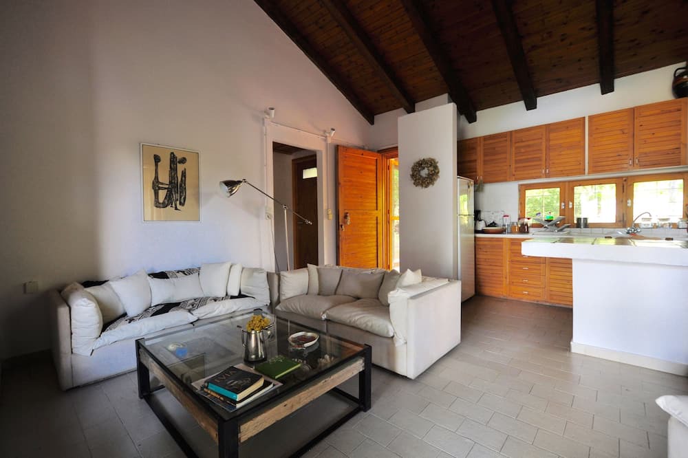 Photo of Livingroom in Gialtra