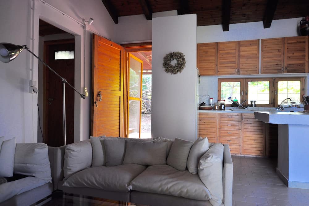 Photo of Livingroom in Gialtra