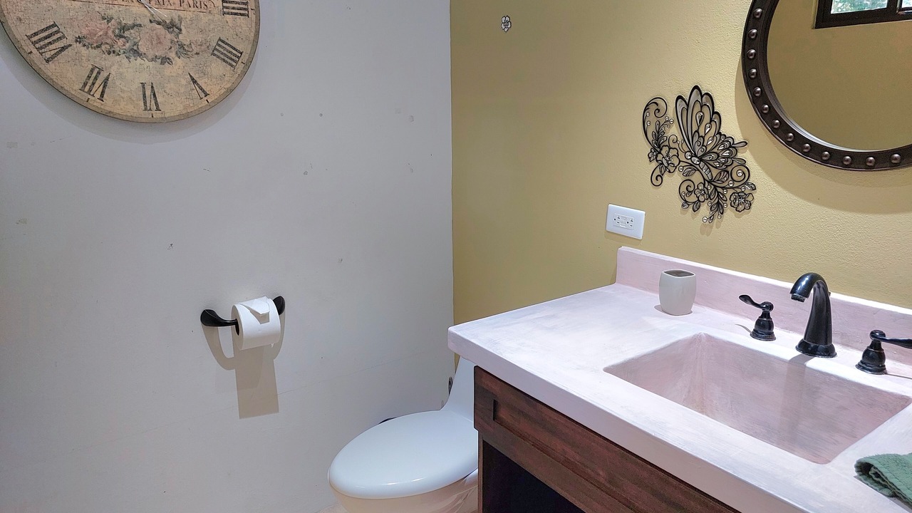 Photo of Bathroom in Potrero
