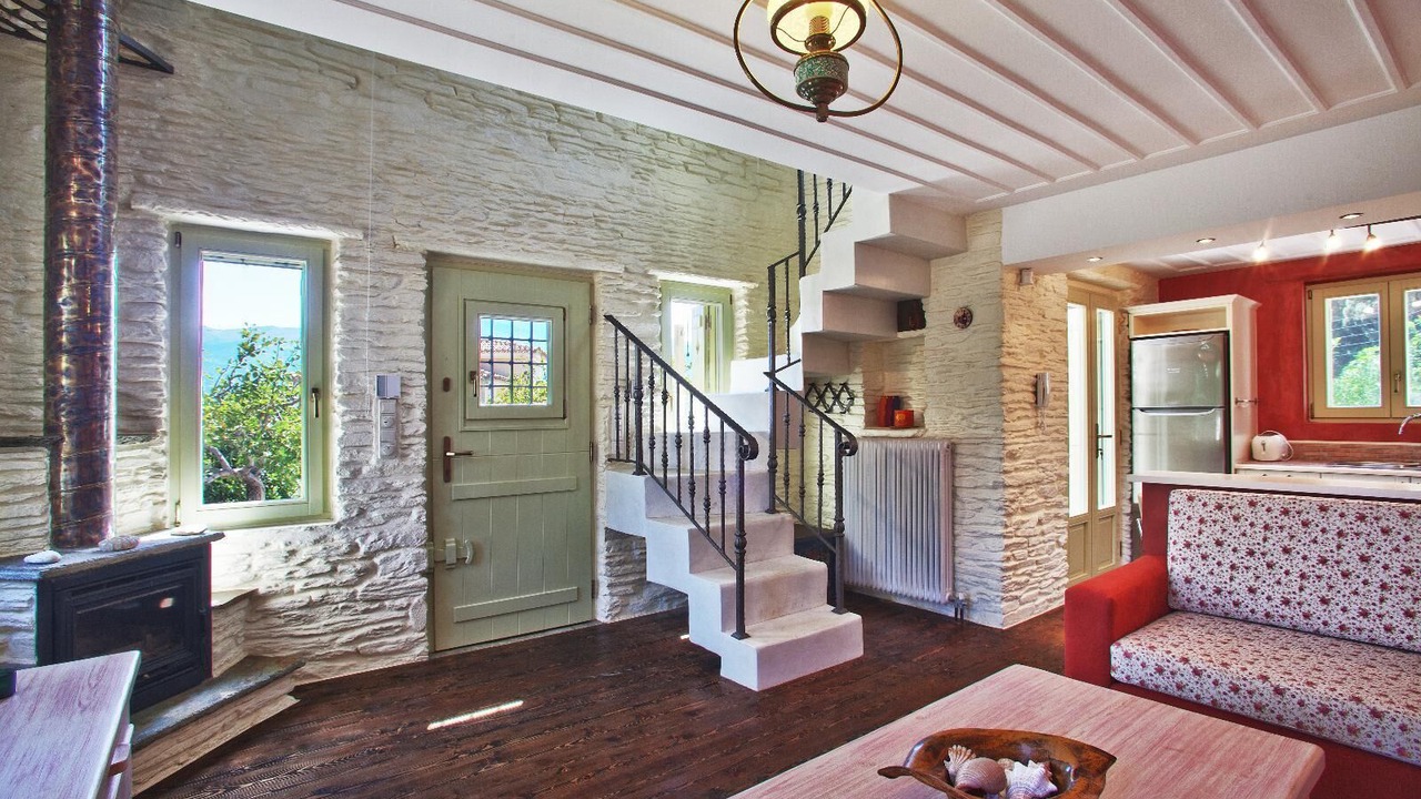 Photo of Livingroom in Andros Town