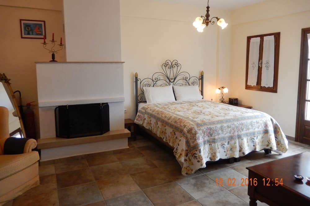 Photo of Bedroom in Trikeri