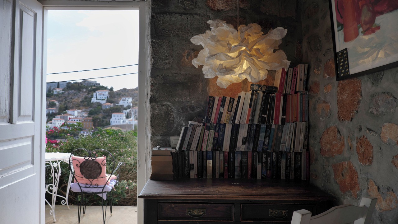 Photo of Others in Hydra