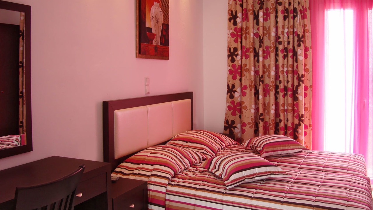 Photo of Bedroom in Ornos
