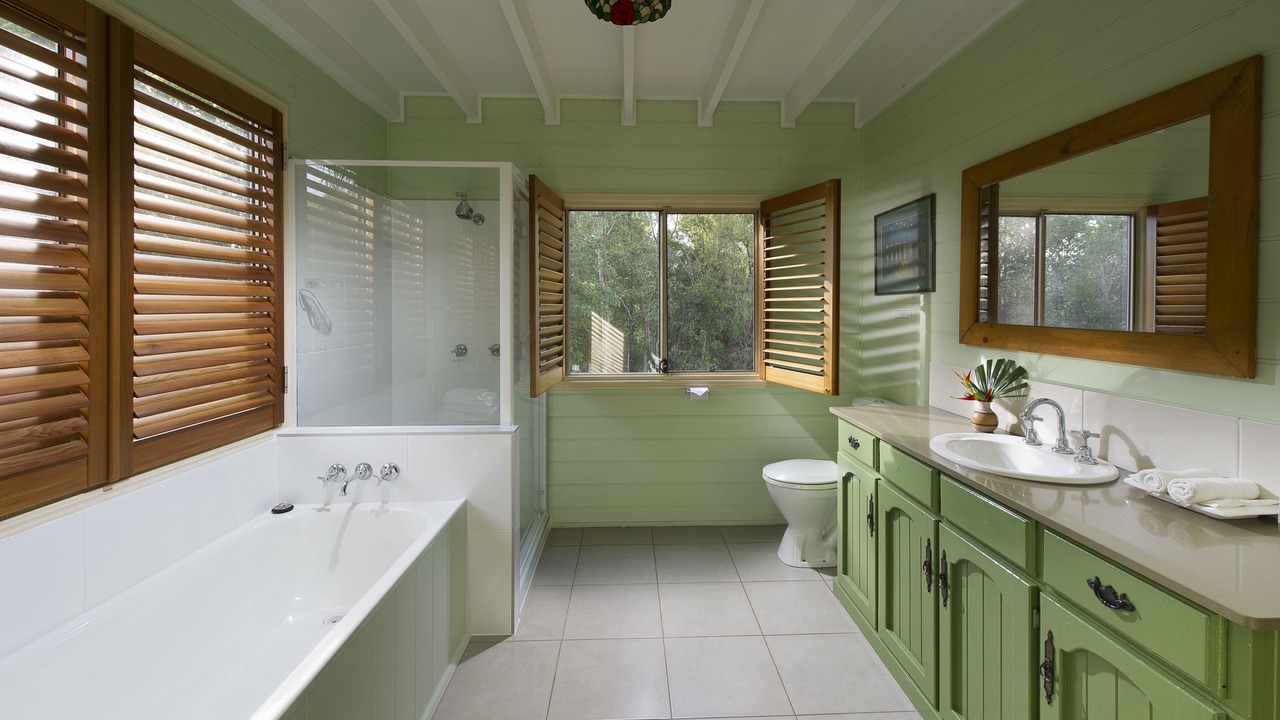 Photo of Bathroom in Glass House Mountains