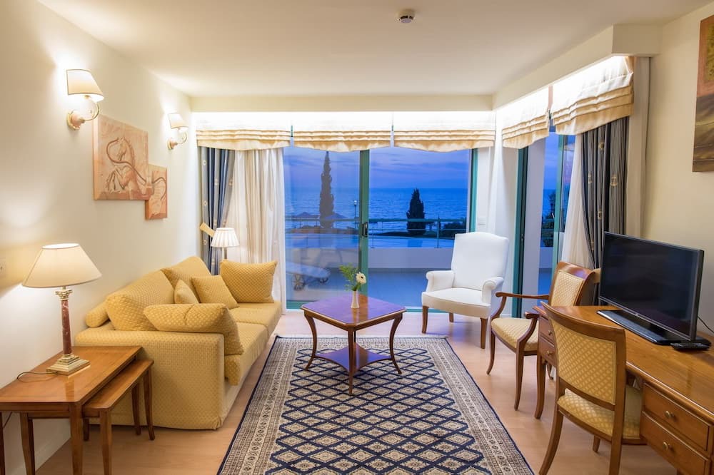 Photo of Livingroom in Lakopetra