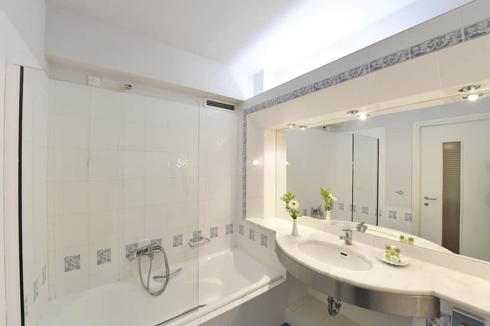 Photo of Bathroom in Lakopetra