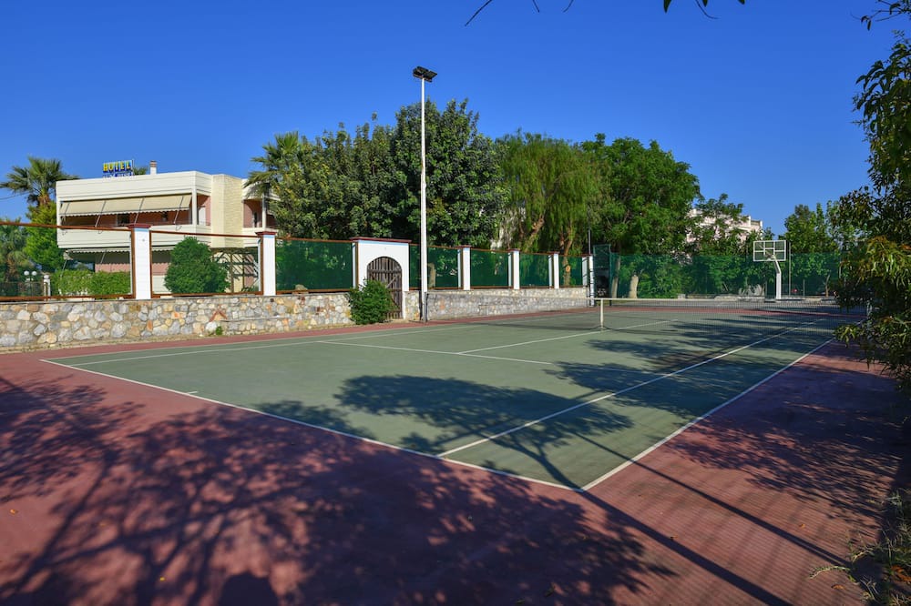 Photo of Others in Eretria