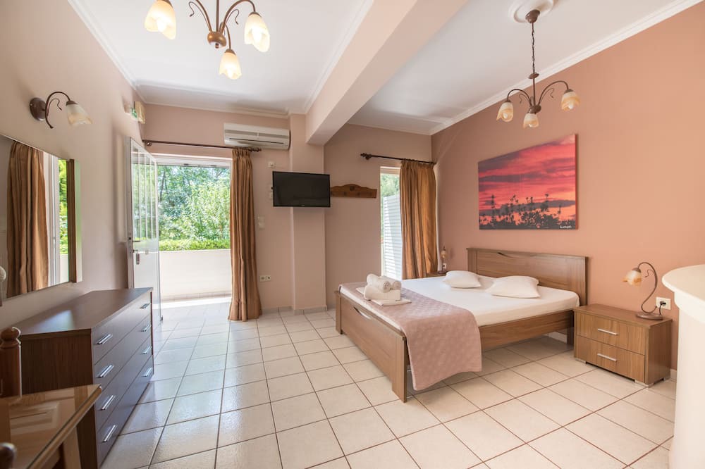 Photo of Bedroom in Eretria