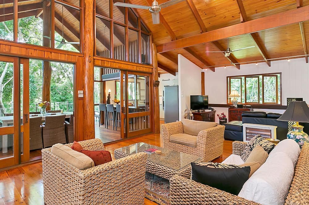 Photo of Livingroom in Barron Gorge