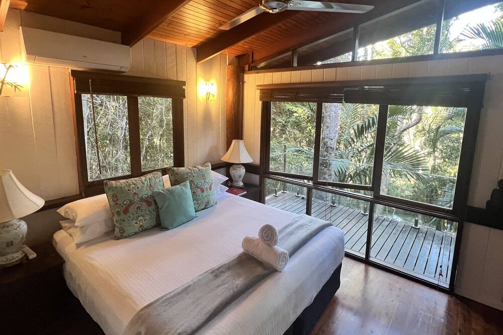 Photo of Bedroom in Barron Gorge